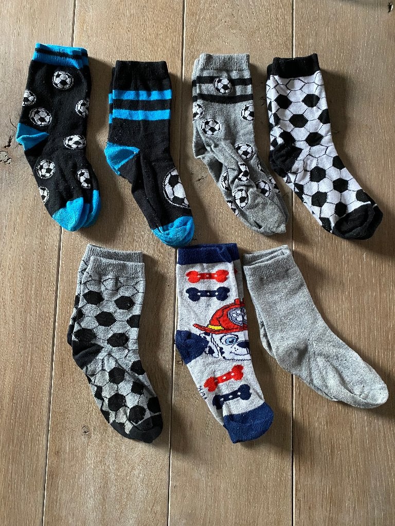 kousen maat 30/34, Enfants & Bébés, Vêtements enfant | Chaussures & Chaussettes, Enlèvement ou Envoi, Garçon