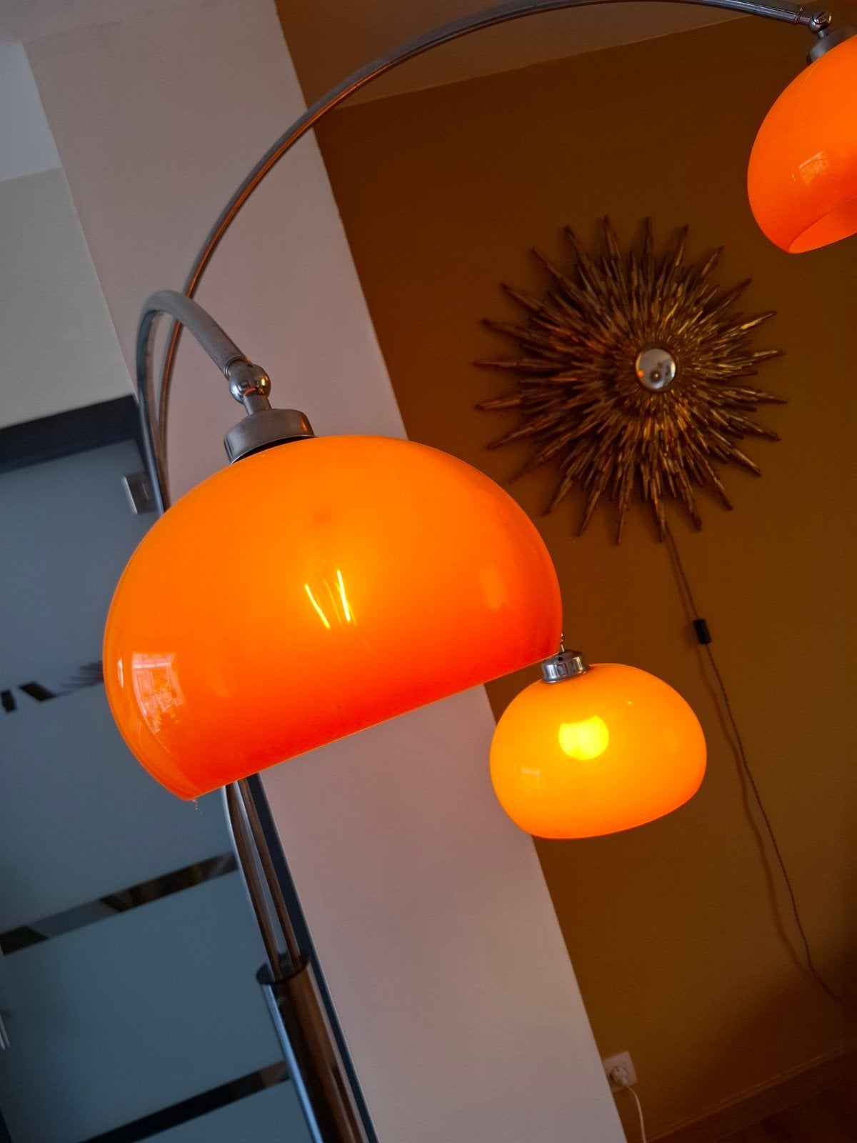 Lampadaire vintage 3 tiges en support orangé., Enlèvement, Orange