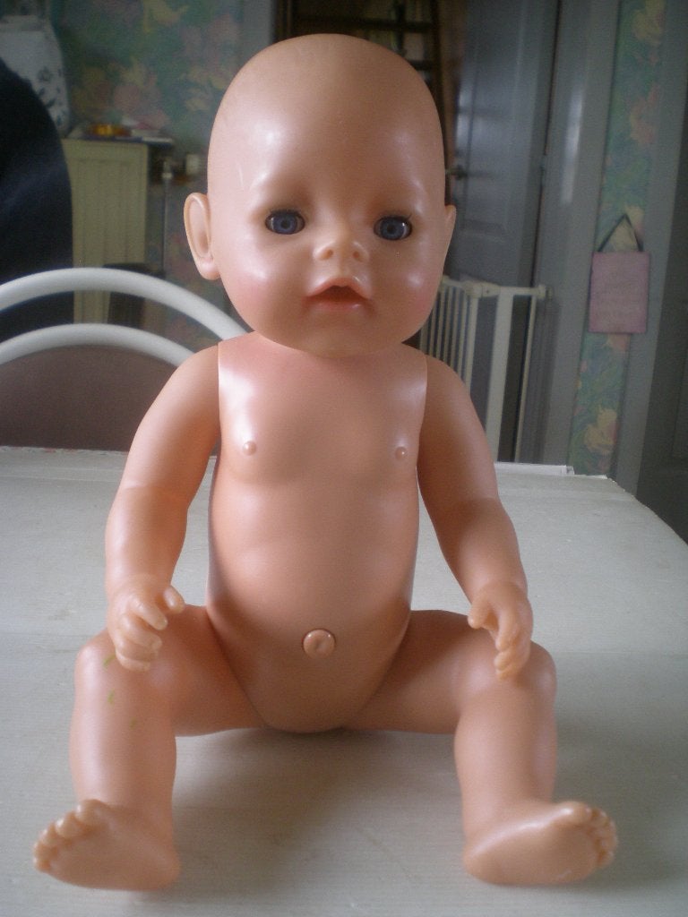 baby born, Kinderen en Baby's, Speelgoed | Poppen, Ophalen of Verzenden, Zo goed als nieuw