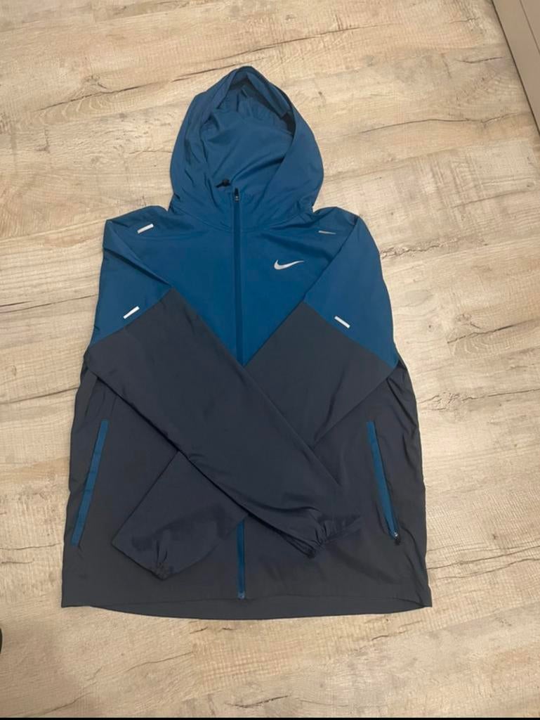 Veste running nike, Ophalen, Nieuw, Hardlopen of Fietsen, Maat 48/50 (M)