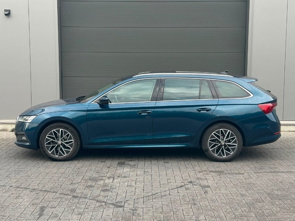 Skoda Octavia break automaat pano dak, Autos, Achat, Euro 6, Entreprise, Entretenue par le concessionnaire