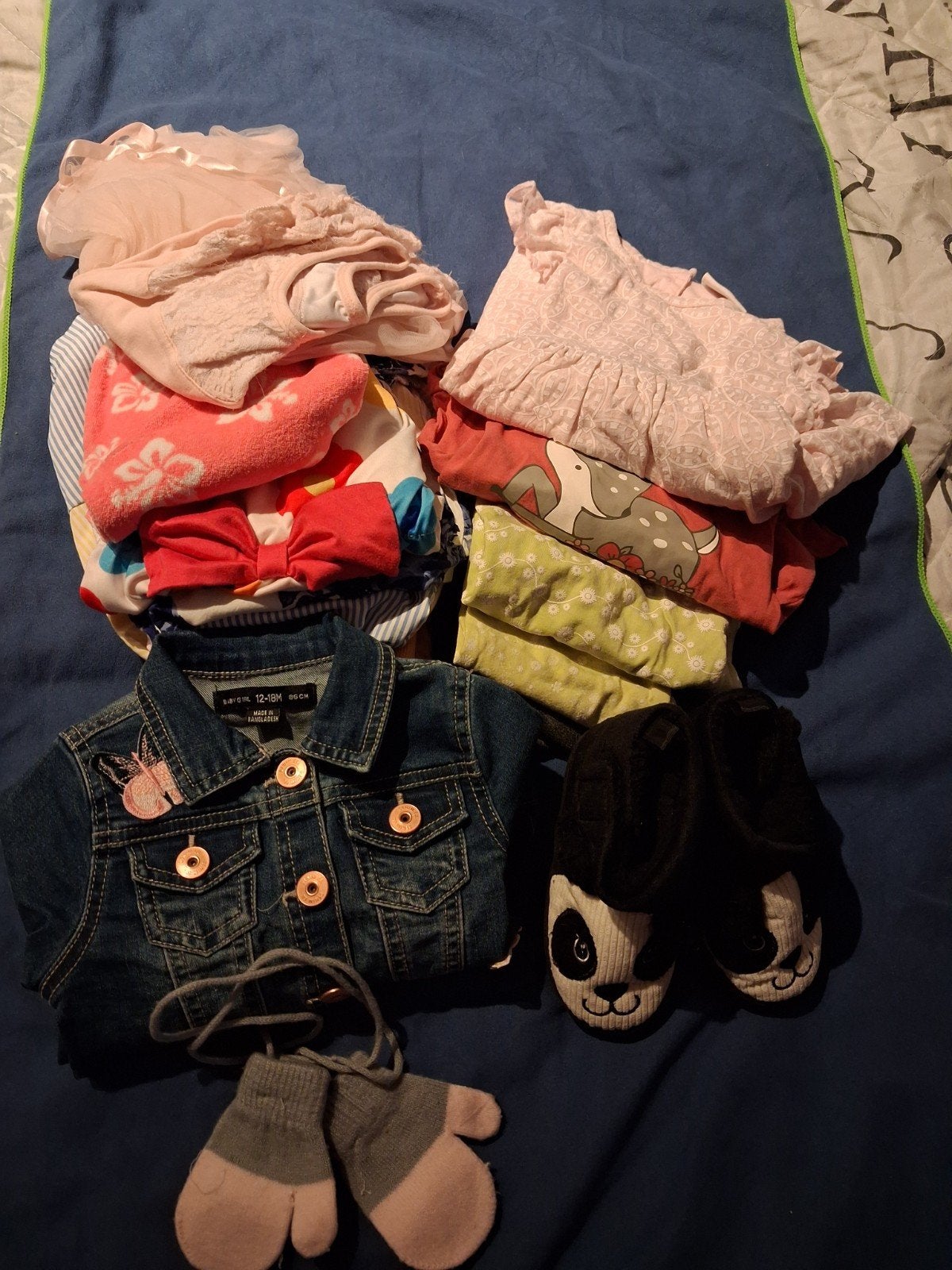 pakket baby kleren maat 12 tot 24 maanden, Kinderen en Baby's, Ophalen of Verzenden