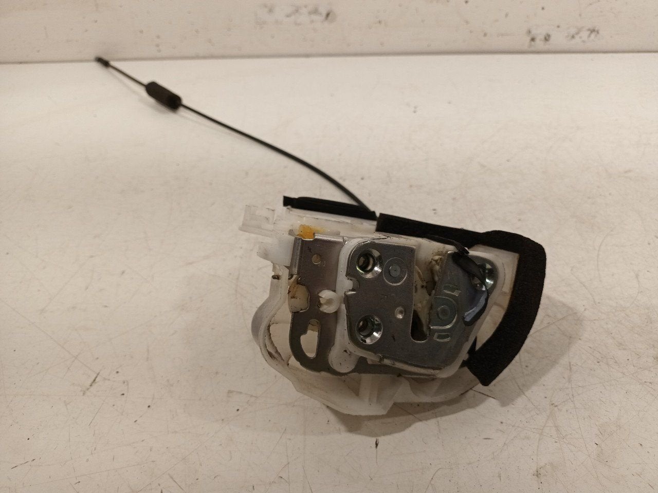 Slot mechaniek portier elektrisch centrale vergrendeling rec, Subaru, Onderdelen@venauto.nl, Van der Ven Autorecycling B.V., Ettenseweg 76, 4706 PB Roosendaal, The Netherlands