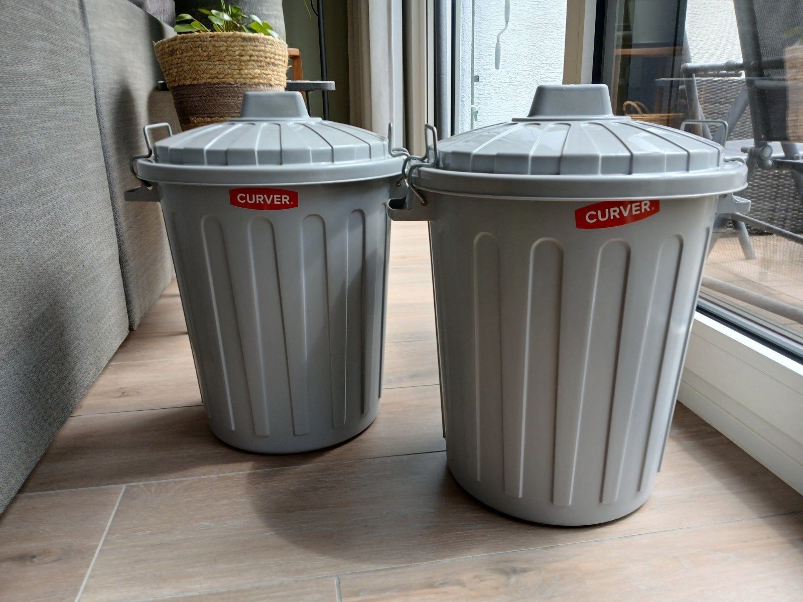 1x getest maar te klein.
2x curver tonnetjes., Enlèvement ou Envoi, Comme neuf, Synthétique
