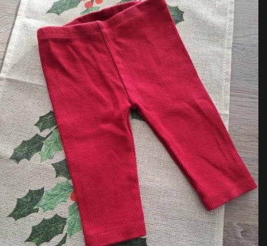 Mayoral rode legging 6 maand, Kinderen en Baby's, Babykleding | Maat 68, Broekje, Meisje, Nieuw, MAYORAL