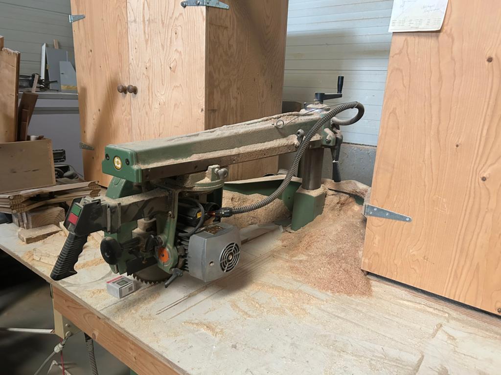 Maggi Junior 640 radiaalzaag/afkortzaagmachine, Ophalen