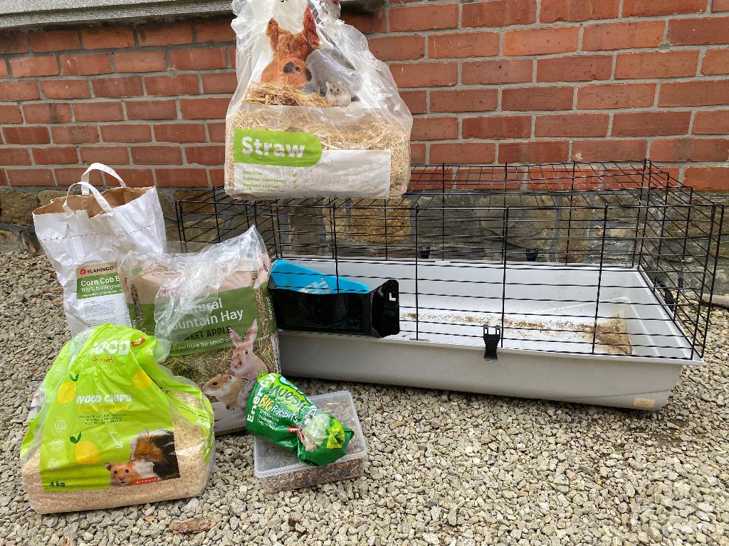 Konijnenhok met toebehoren en voeding, Dieren en Toebehoren, Ophalen, Gebruikt, Knaagmateriaal