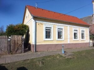 Merenye te huur woning met 2 woonheden en grote grond #1602, Immo, Huizen te huur, 100 m², Vrijstaande woning, Merenye, 2 kamers