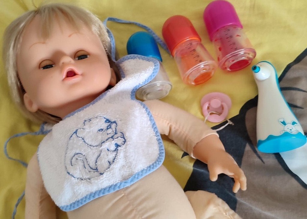 gratis Cicciobello pop met toebehoren en kleertjes, Kinderen en Baby's, Ophalen, Gebruikt