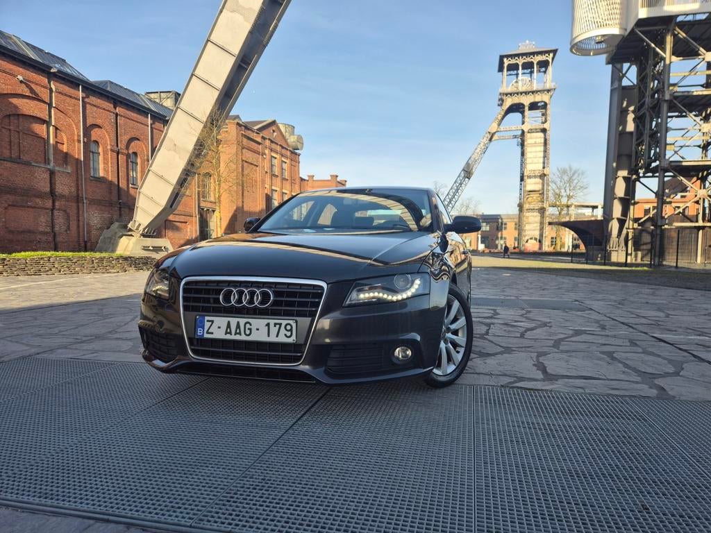 AUDI A4 2.0 TDI EN EXCELLENT ÉTAT, PREMIER PROPRIÉTAIRE (MAR, Entreprise, Boîte manuelle, A4, Noir