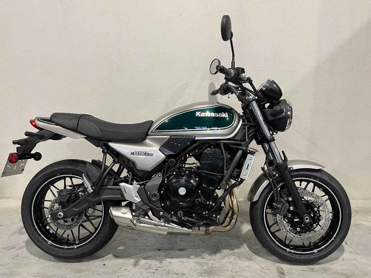 Kawasaki Z650RS in nieuwstaat (BTW MOTO) (bj 2024), Motoren, Bedrijf, Meer dan 35 kW, Overig, 650 cc