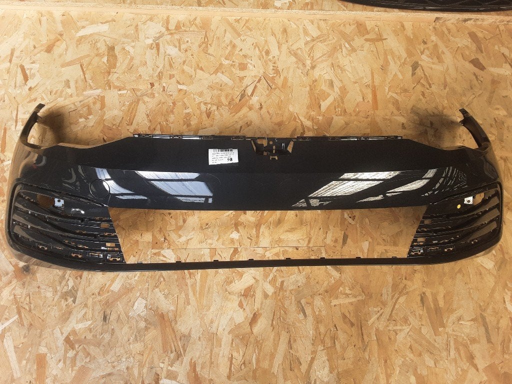 PARE-CHOCS AVANT Volkswagen Golf VIII (CD1) (5H0807221J), Pare-chocs, Volkswagen, Mevr. I. Hauben, Utilisé