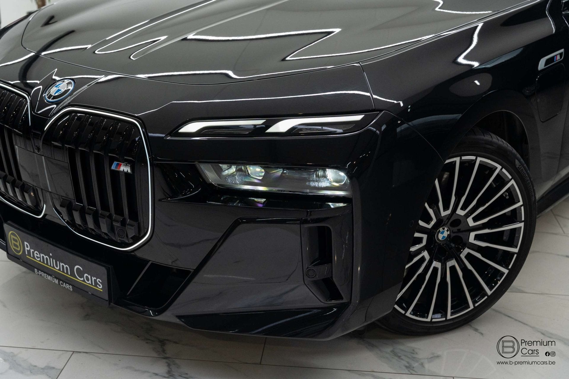 BMW 760 e M xDrive Individual! FULL OPTIONS! Black pack!, Auto's, Automaat, Gebruikt, Euro 6, 420 kW