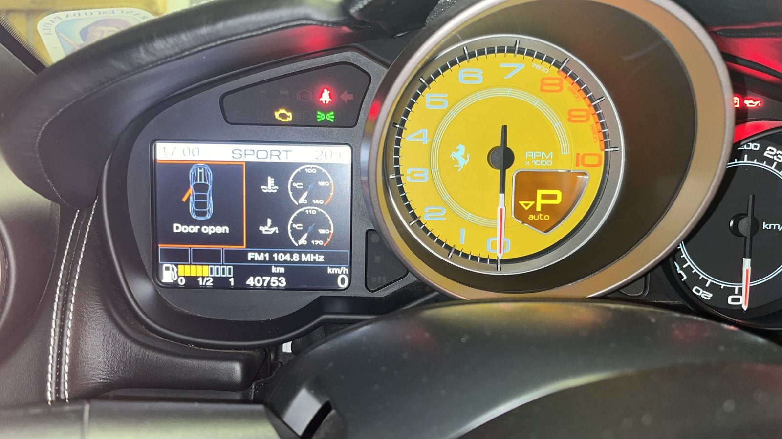 Auto, Achat, Noir, 2 portes, Automatique