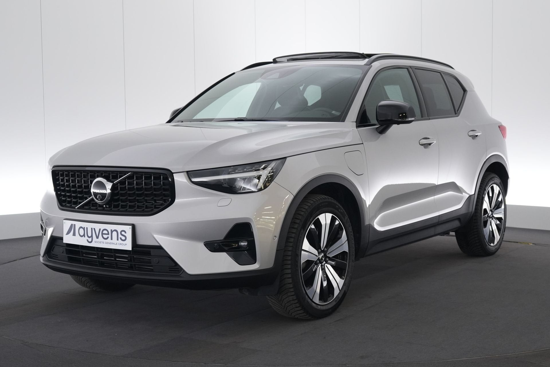 (2DVZ232) VOLVO XC40, https://public.car-pass.be/vhr/afb0f9d3-7f97-4d47-9760-28d77ad9608c, Euro 6, Alcantara, Plug-in hybride