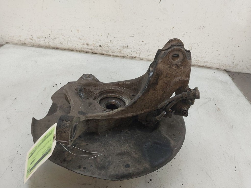 FUSEE AVANT DROITE Volkswagen Passat (3G2) (01-2014/03-2024), Volkswagen, Volkswagen AG, Utilisé, Kundenbetreuung@volkswagen.de