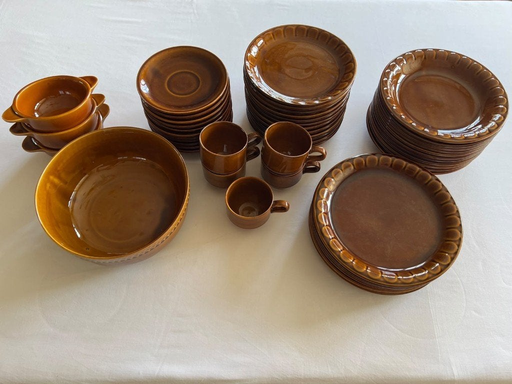 46-delig vintage servies Tułowice Polen – Jaren 70 (bruin), Service complet, Enlèvement, Utilisé, Autres marques