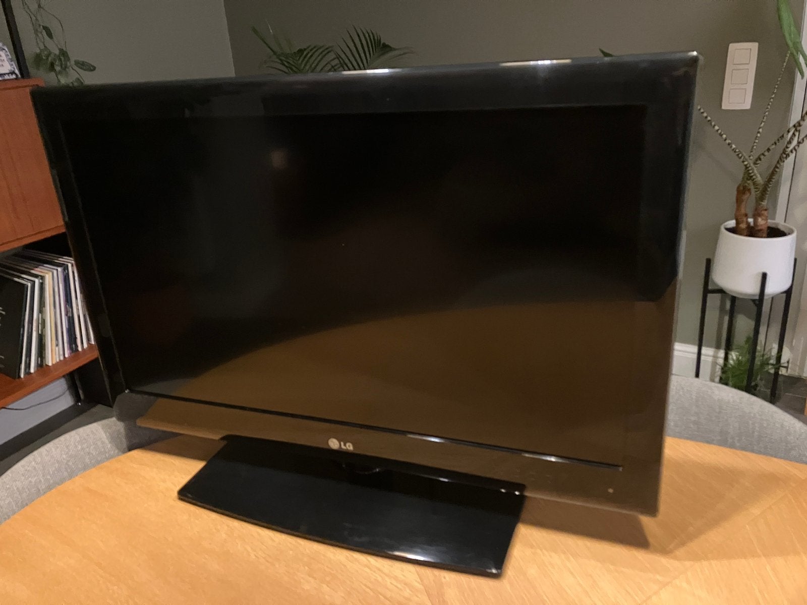 LG 32” tv in goede staat (LG 32LE5300), Ophalen, LED, Zo goed als nieuw, 100 Hz