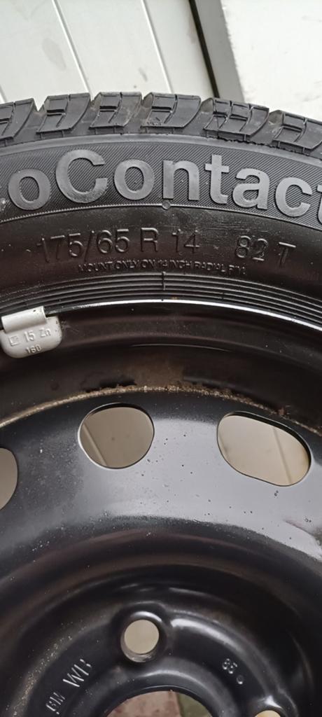 Pneus unique 175/65/14