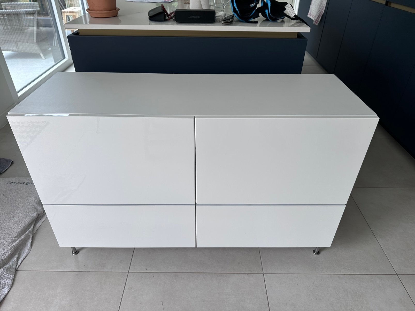 IKEA BESTÅ – Buffet blanc laqué brillant – 4 compartiments, Enlèvement, Comme neuf
