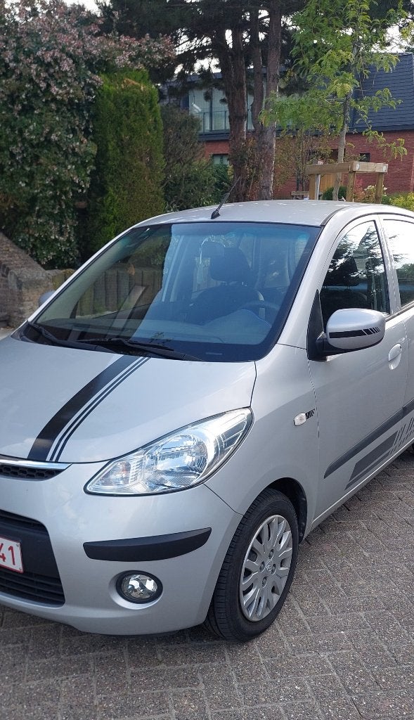Hyundai i10 automatique, Autos, Hyundai, Argent ou Gris, Achat, Carnet d'entretien, Bleu