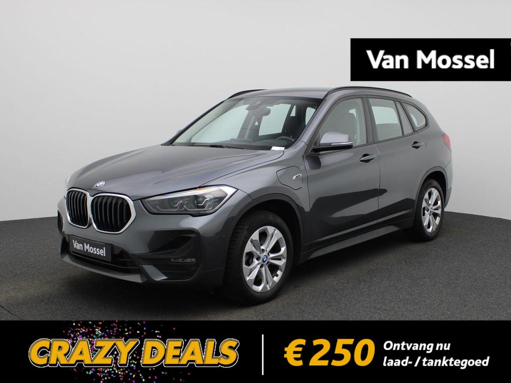 BMW X1 xDrive25e (162 kW), Auto's, Automatische klimaatregeling, Stof, Gebruikt, 1820 kg
