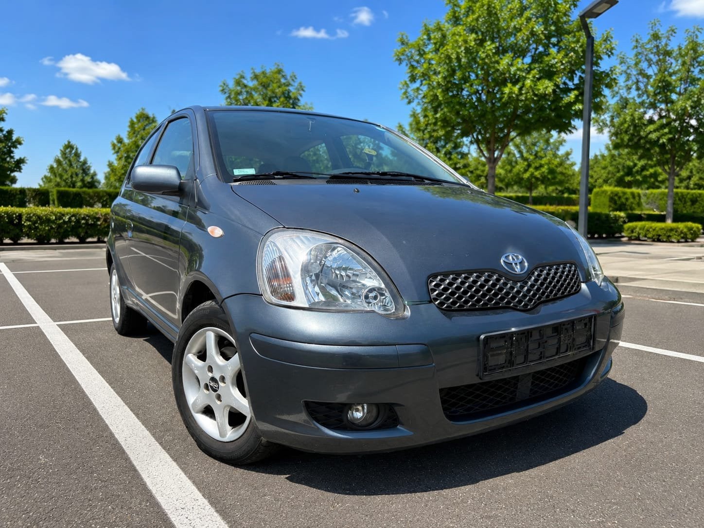 TOYOTA YARIS 1.3 essence prete a imatriculer, Autos, Argent ou Gris, Achat, 1298 cm³, Entreprise