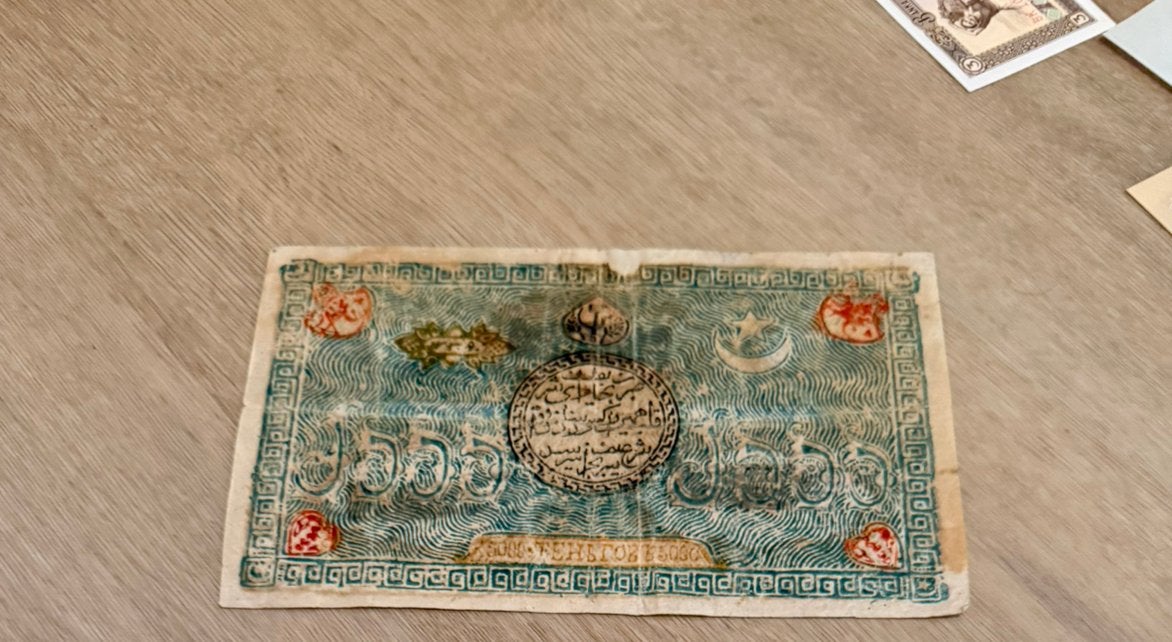 5000 Tengas Uzbekistan 1919!, Ophalen of Verzenden