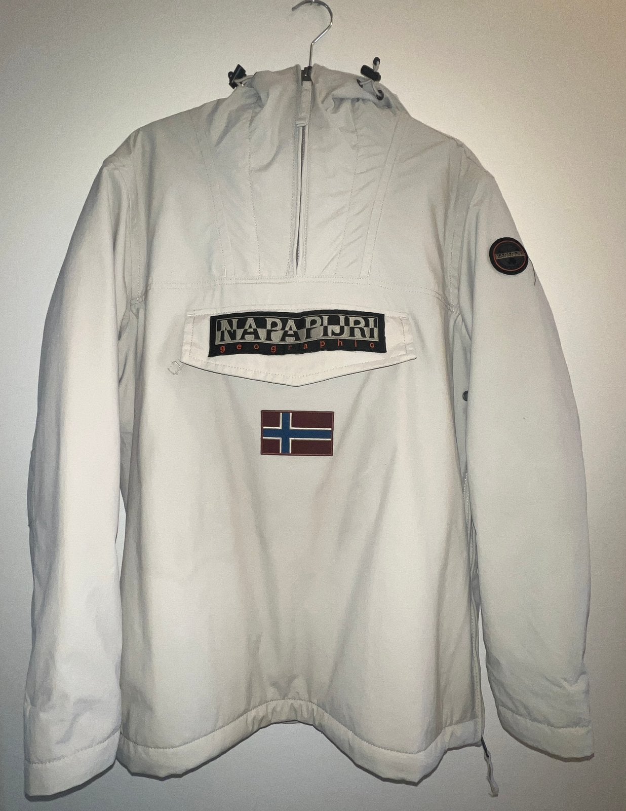 nieuwe napapijri winter dons jas! gebroken wit, Kleding | Heren, Ophalen, Zo goed als nieuw, Maat 48/50 (M), Wit
