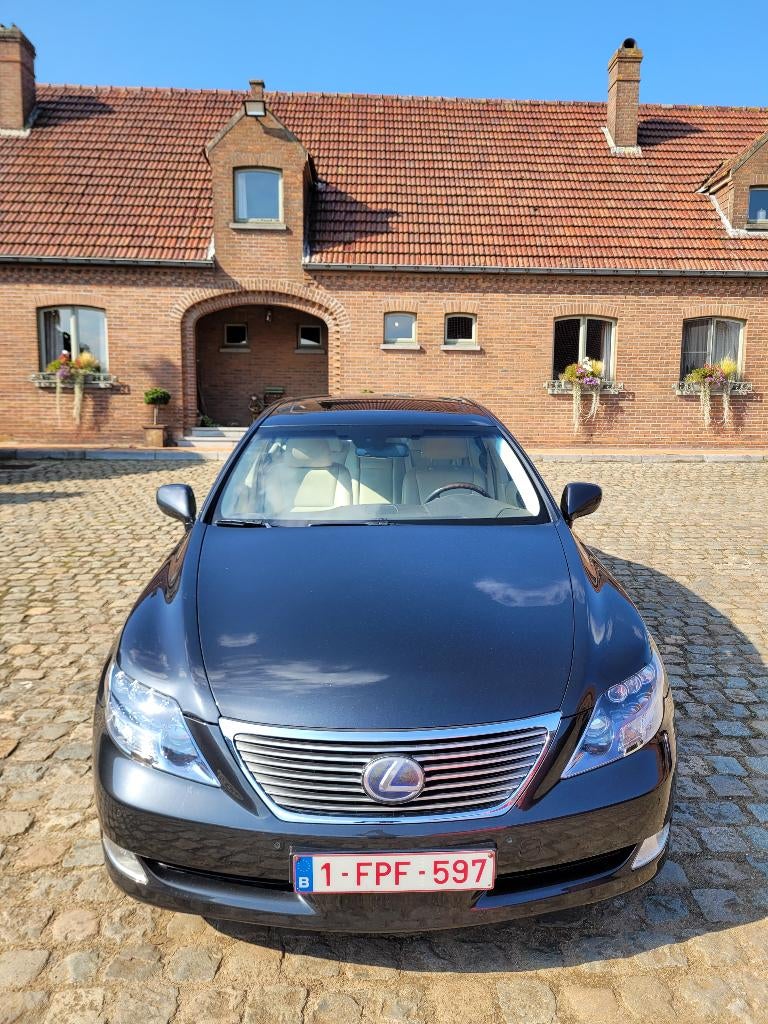 Lexus LS600 HL 1ste eigenaar ! Full Full option !, Auto's, Lexus, Automaat, 5000 cc, Zwart, Leder