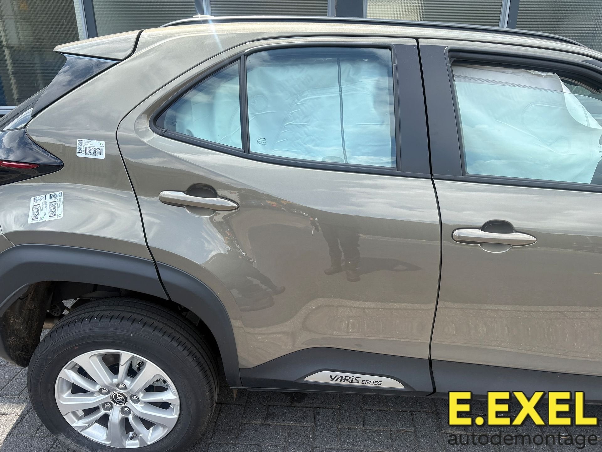 Deur rechts achter Toyota Yaris Cross (PB1/PJ1) vanaf 2020, Gebruikt, -, Deur, Achter