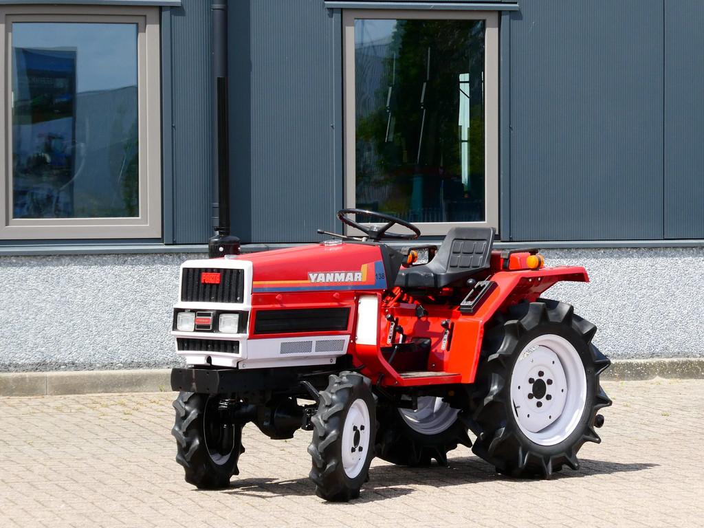 Yanmar F15 4wd / 1263 Draaiuren / Zijschakeling, Articles professionnels, Agriculture | Tracteurs, Autres marques, De Maalstroom 3
8255 RN  Swifterbant