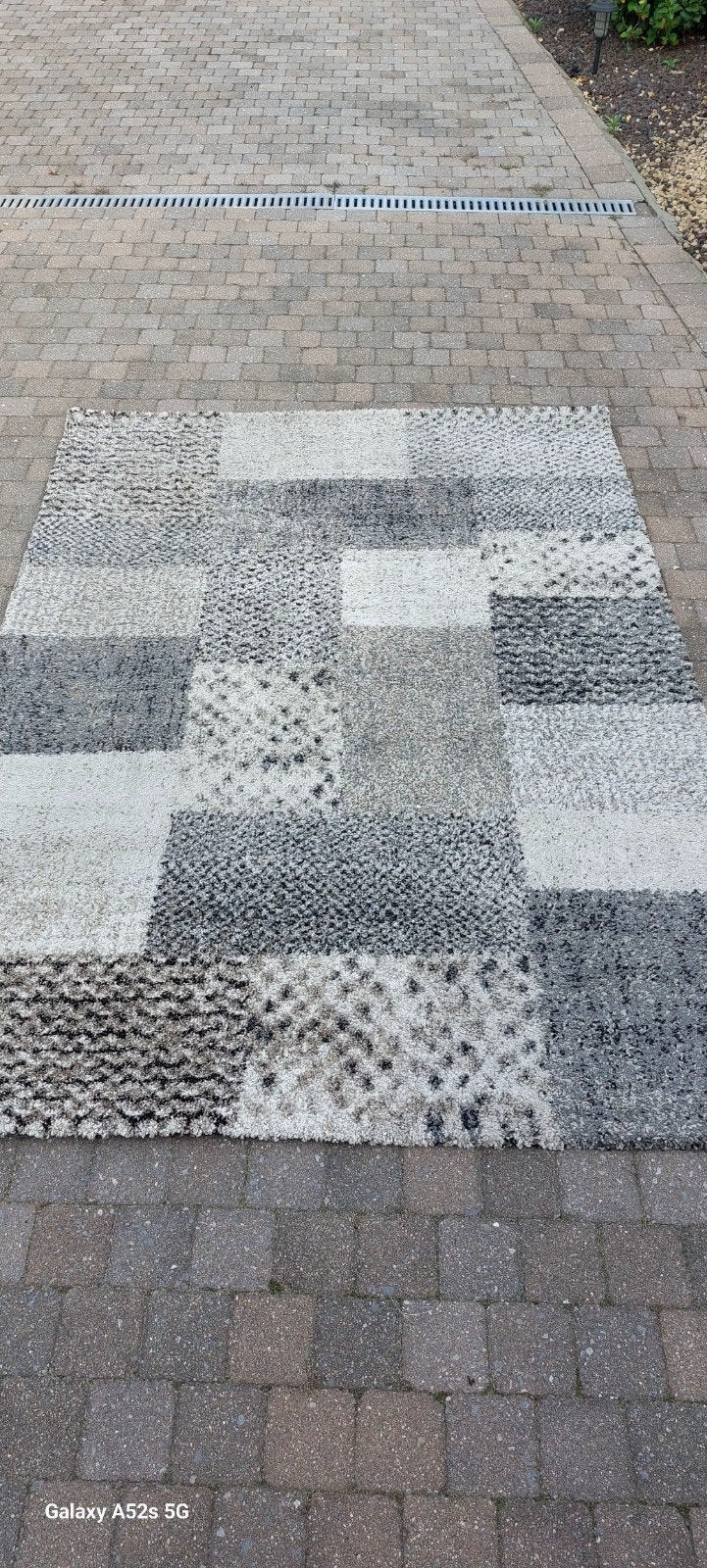 Mooi tapijt, Ophalen, 100 tot 150 cm, Grijs, Zo goed als nieuw