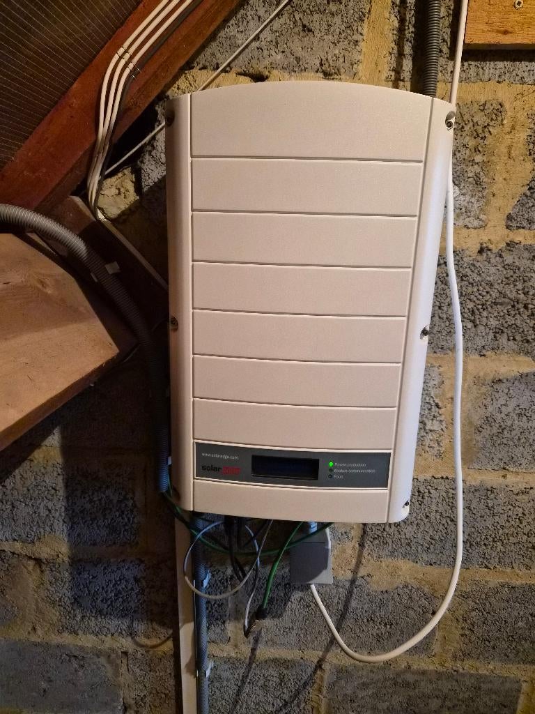 Onduleur à panneau solaire SolarEdge 8 kW, garantie en cours, Enlèvement, Utilisé, 200 watts-crêtes ou plus