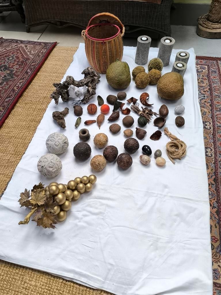 Een lot decoratie materiaal, Ophalen