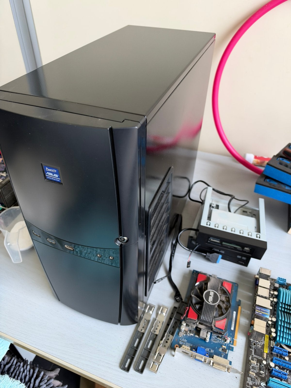Computer kast antec, Enlèvement, Utilisé