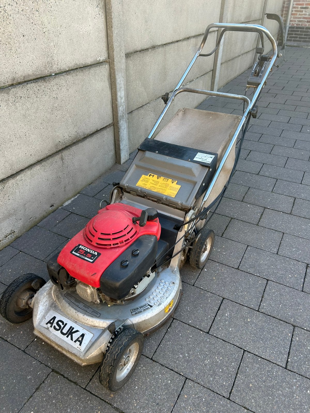 Asuka grasmaaier met Honda 5.5 pk motor, Enlèvement, Comme neuf