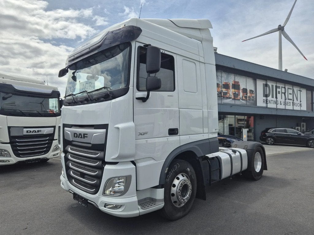 DAF XF 450 FT SPACE CAB ADR ZF INTARDER (bj 2021), Achterwielaandrijving, Euro 6, Overige brandstoffen, Wit