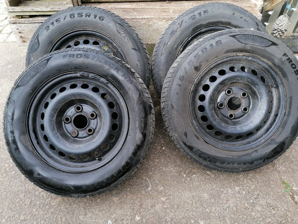 Pneu sur jantes minerva 215/65/16 98h M+S, Enlèvement, Utilisé, Volkswagen