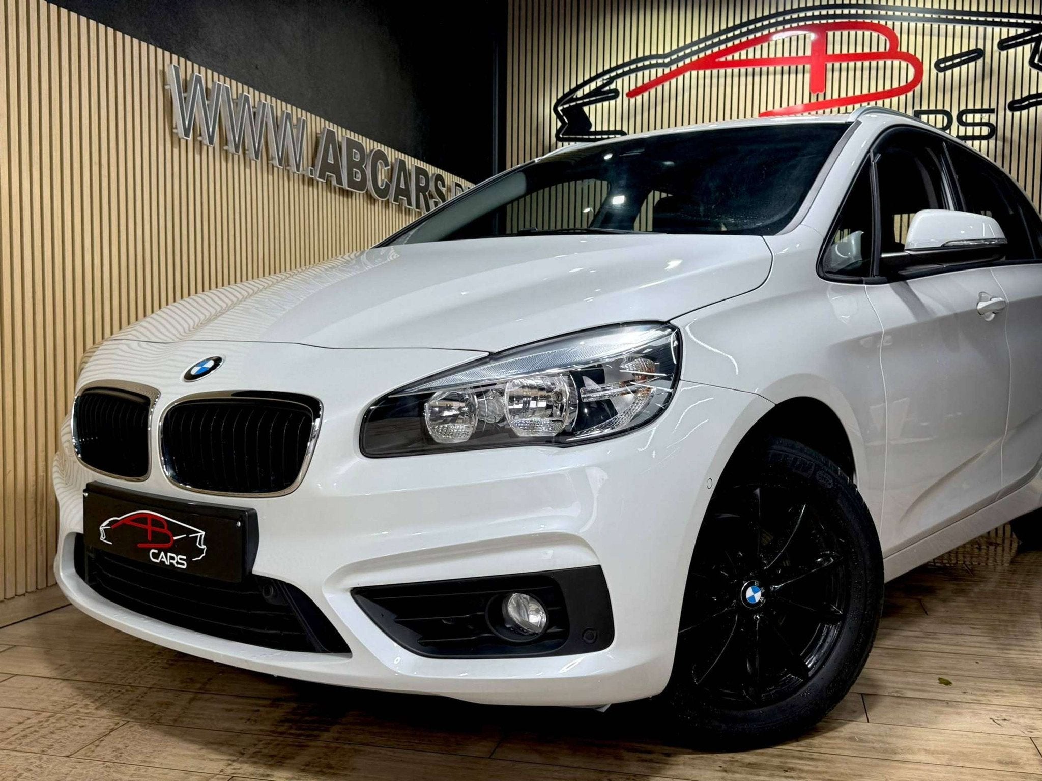 BMW 2 Serie 216 I * Active Tourer * GARANTIE 12 MOIS * 1er p, Autos, Cuir, 75 kW, Achat, Euro 6