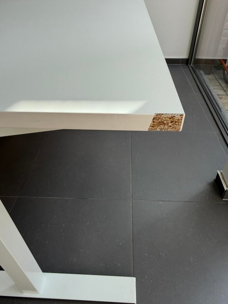 Office Desk, Huis en Inrichting, Bureaus, Ophalen, Elektrisch, Zo goed als nieuw, Wit