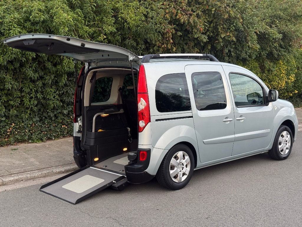 Renault Kangoo TPMR Rolstoelwagen 1.6 Benzine | 12MGarantie, Autos, Achat, 3 places, Boîte manuelle, Entretenue par le concessionnaire