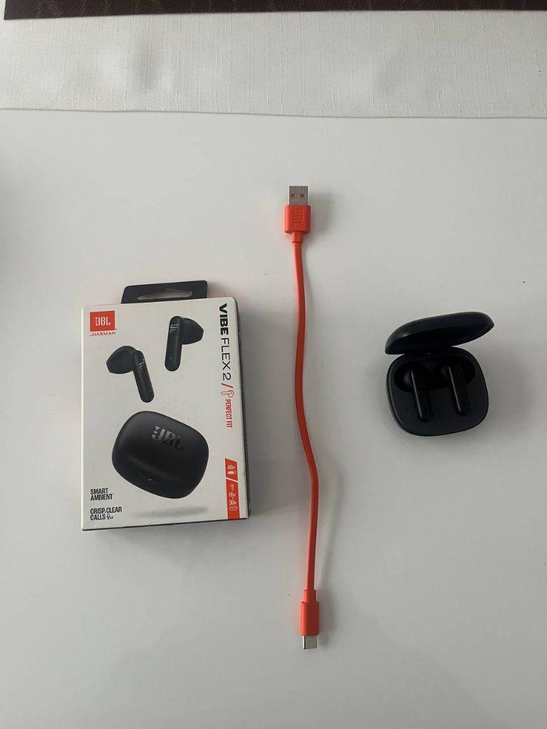 JBL Vibe Flex 2 | Klein defect, Zwart, Ophalen of Verzenden, JBL, In oorschelp (earbud)