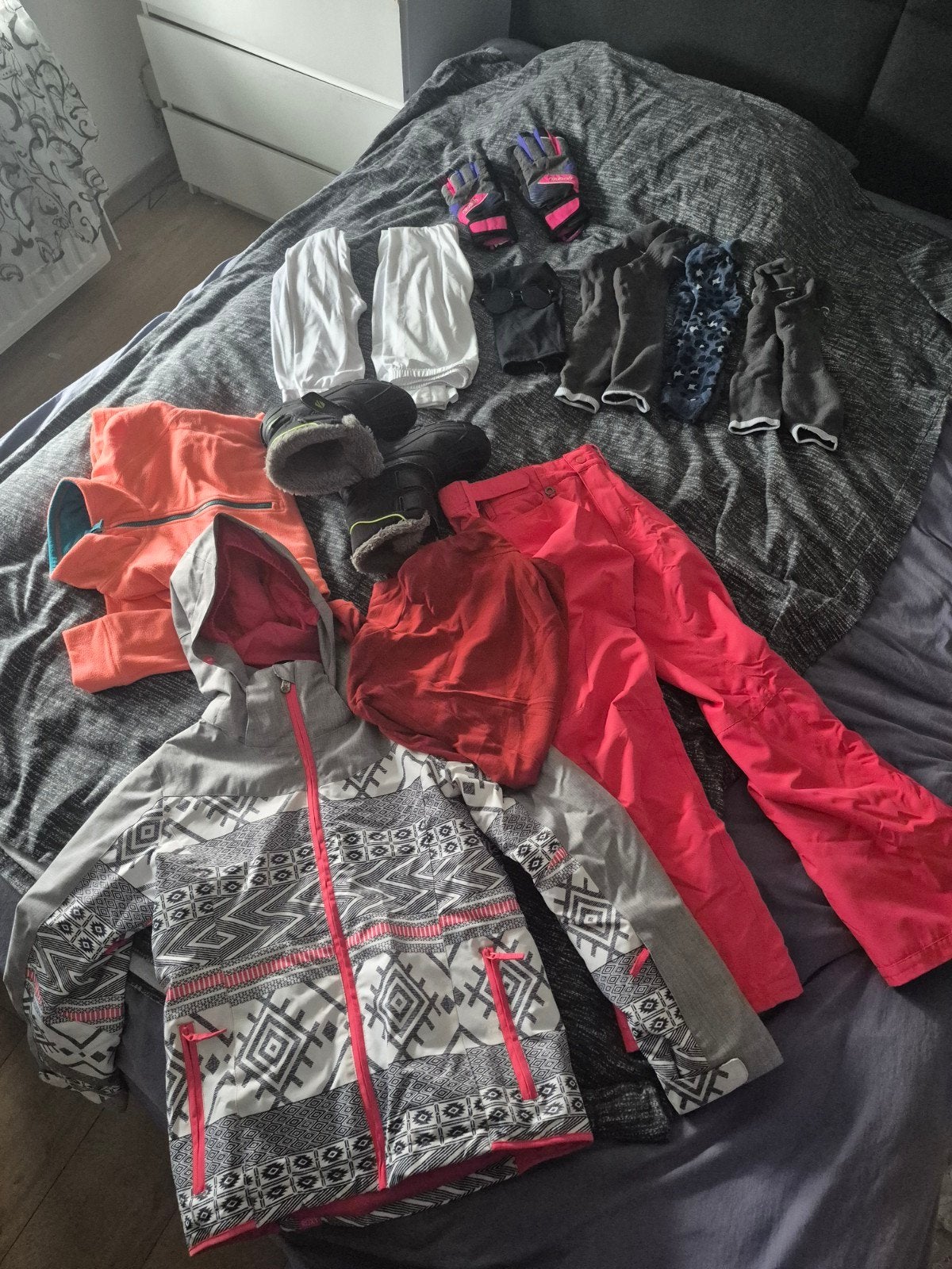 Vêtements de ski pour une fille de 11 ou 12 ans., Kinderen en Baby's, Overige Kinderen en Baby's, Ophalen