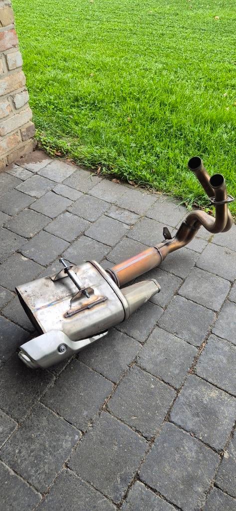Kawasaki Z650 2025, Originele uitlaat, bijna ongebruikt, Motoren, Ophalen of Verzenden