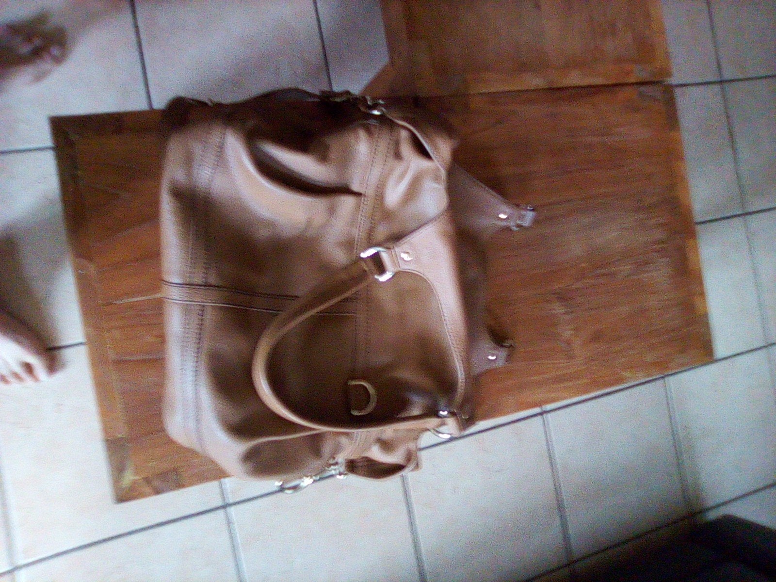 sac à main brun un jour ailleurs boutique fermée de Namur, Bijoux, Sacs & Beauté, Sacs | Sacs Femme, Enlèvement ou Envoi, Brun