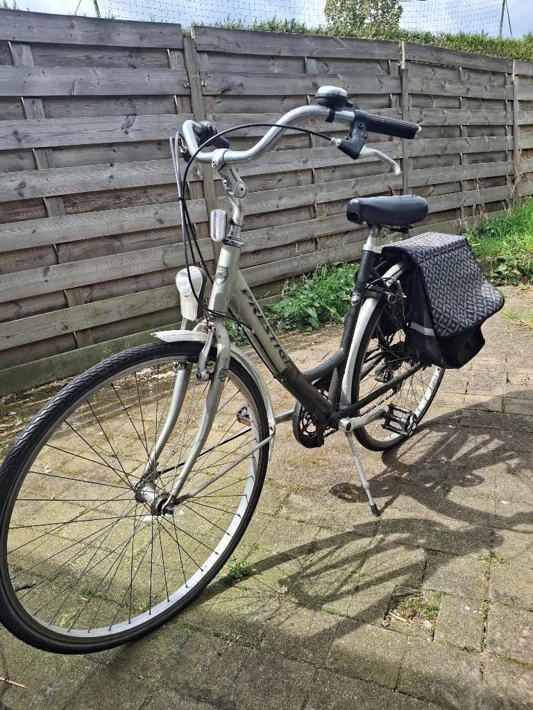 Fiets, Fietsen en Brommers, Fietsen | Dames | Damesfietsen, Ophalen, Gebruikt, Overige merken, Versnellingen