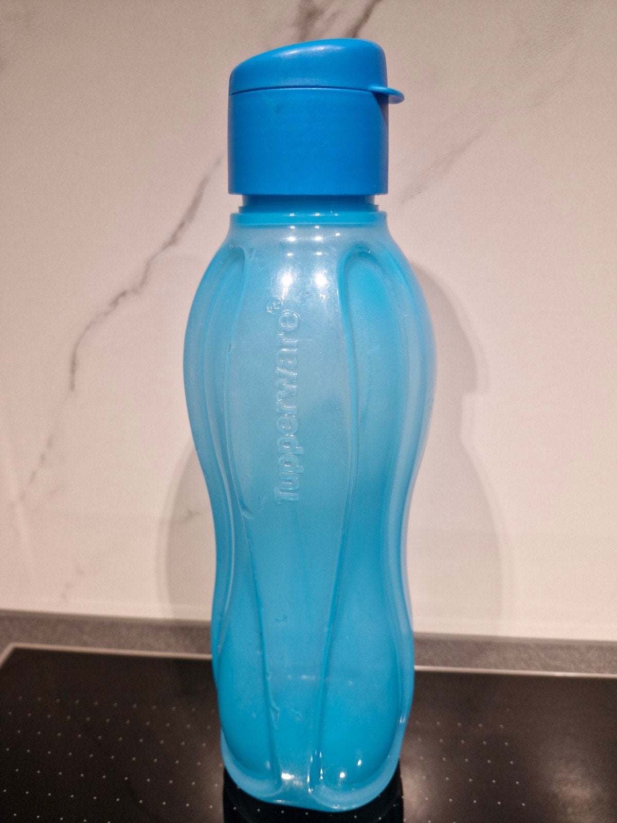 Bouteille/gourde Tupperware, Enlèvement