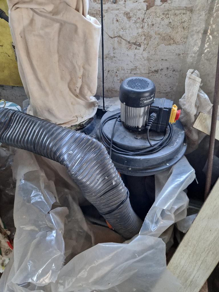 Aspirateur à copeaux, Enlèvement, Utilisé