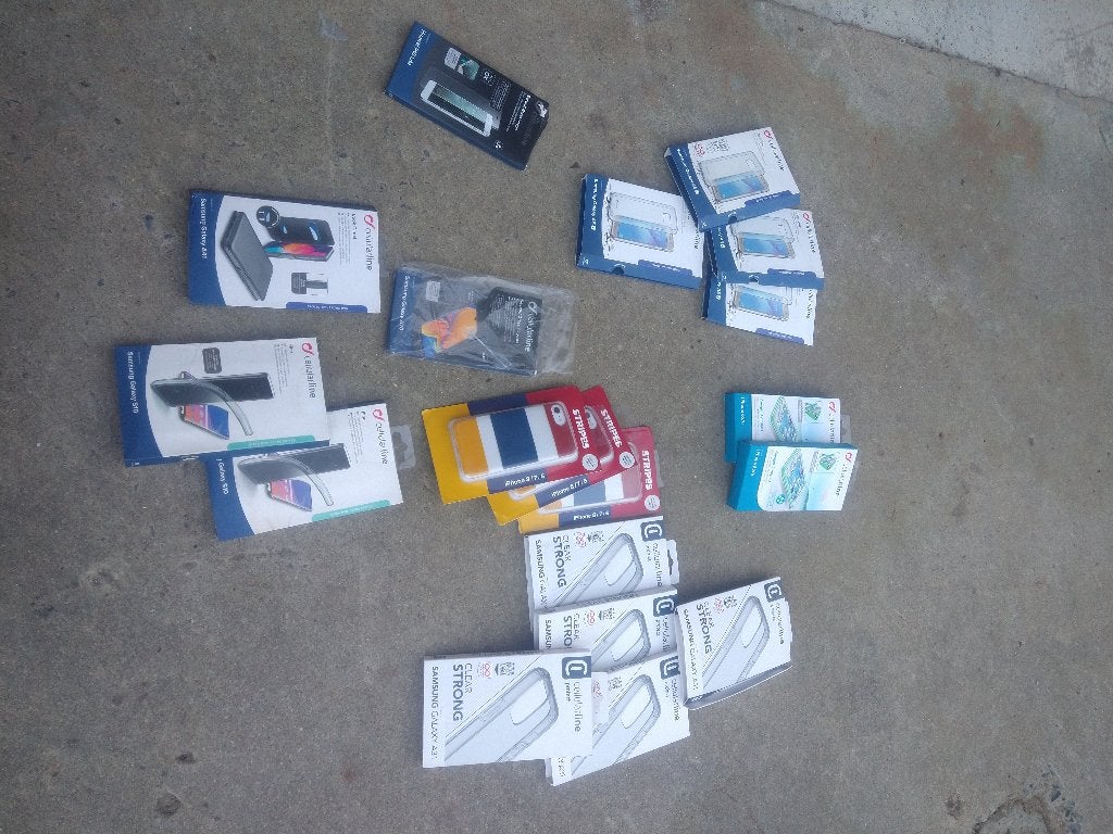 Accessoires pour Samsung, iPhone et Huawei, Enlèvement, Neuf